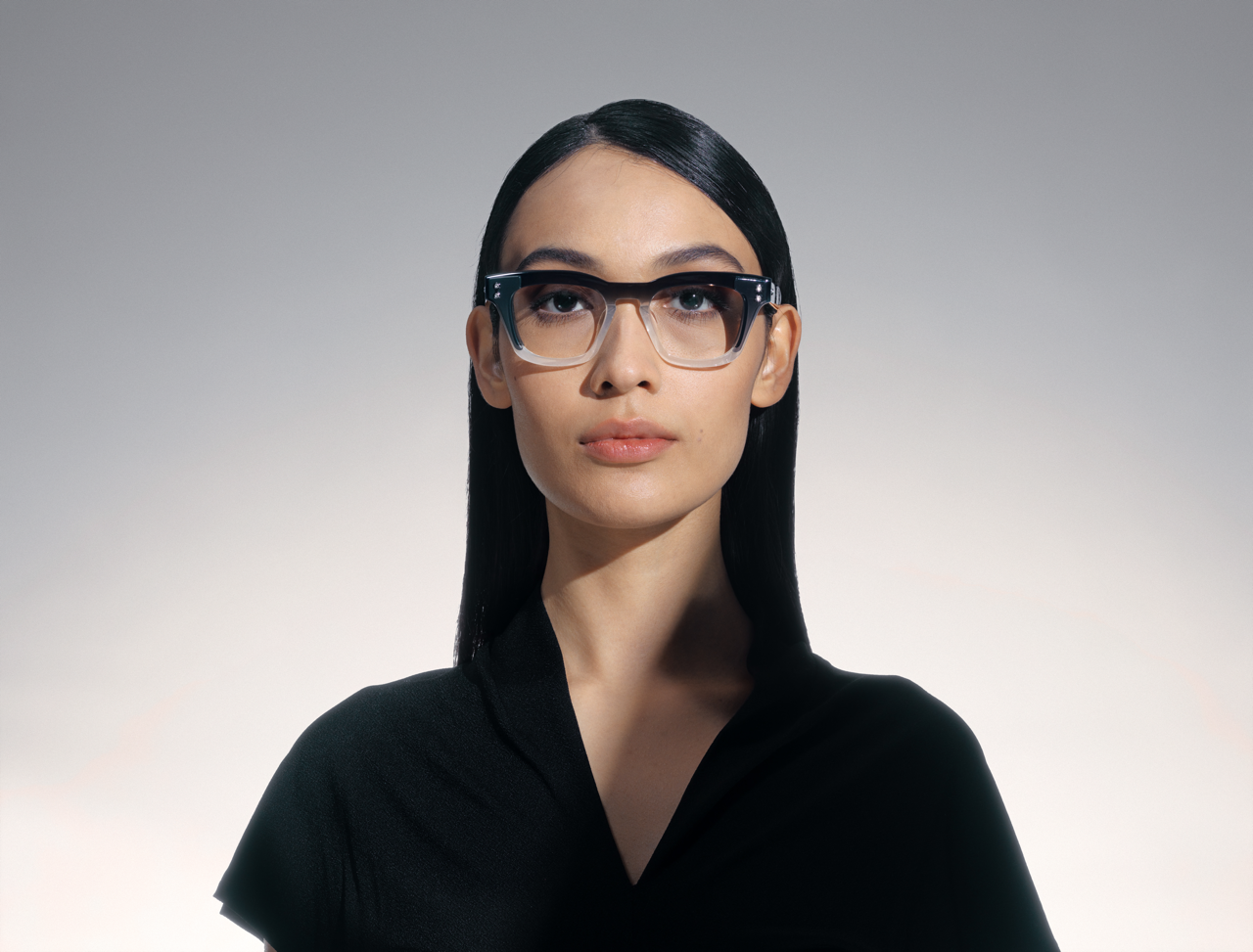 akoni ara optical glasses lifestyle front female