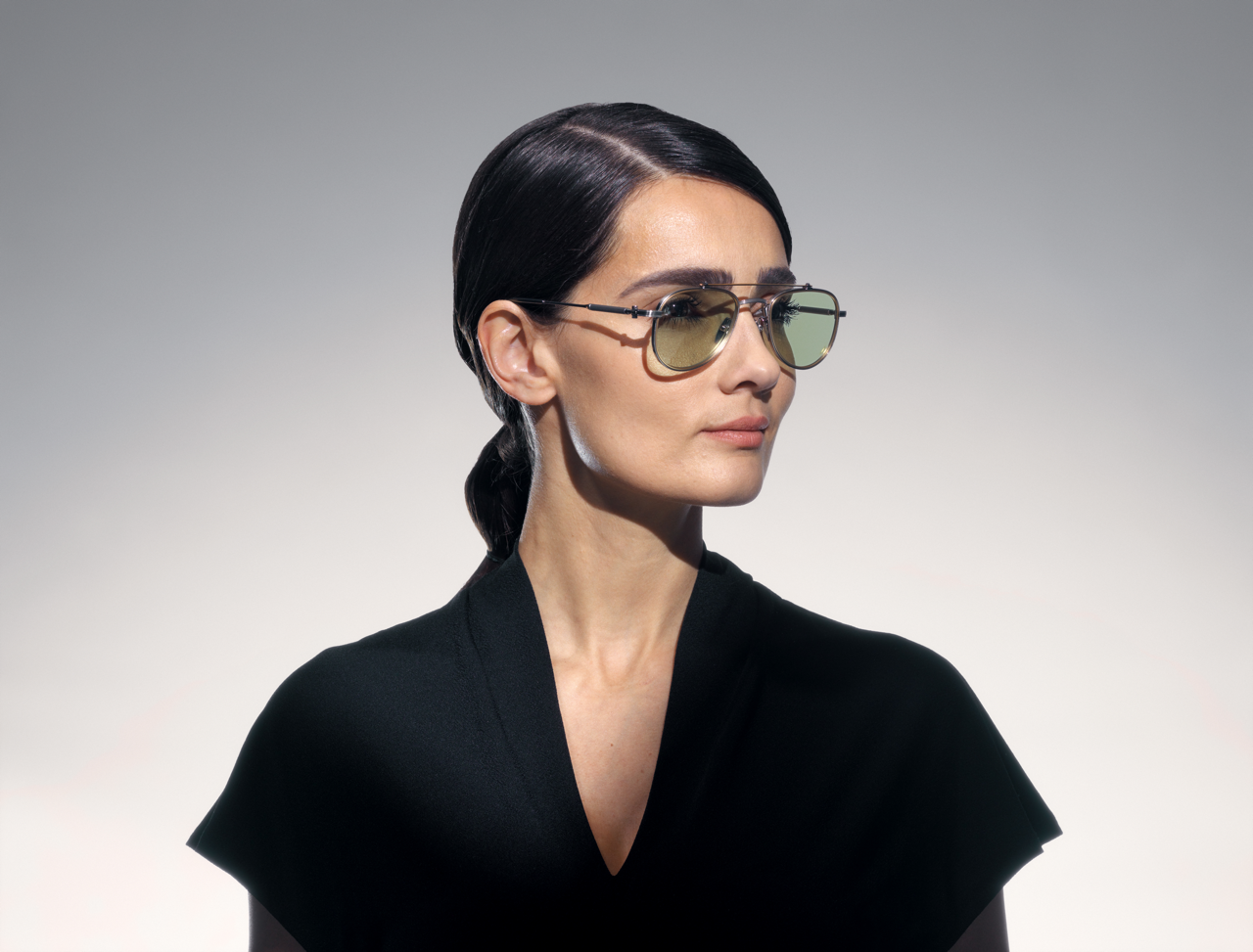 akoni calisto optical glasses lifestyle side female