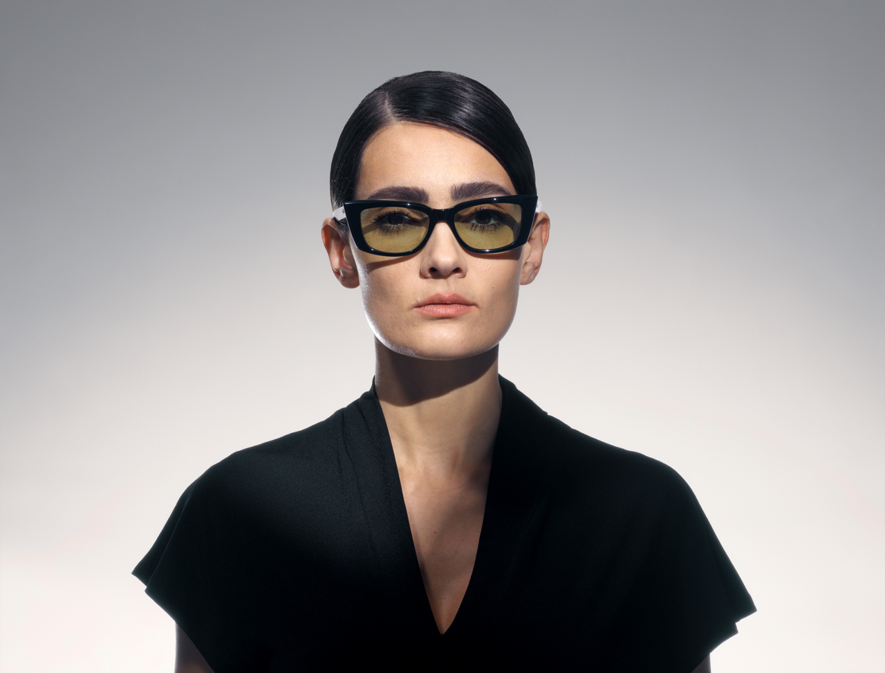 akoni gamma optical glasses lifestyle front female