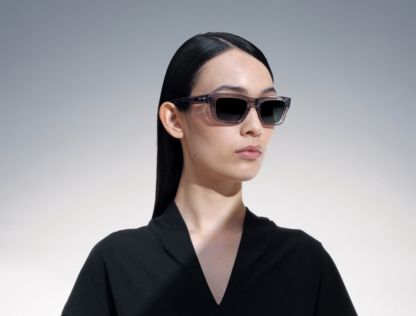 akoni libra sunglasses lifestyle side female