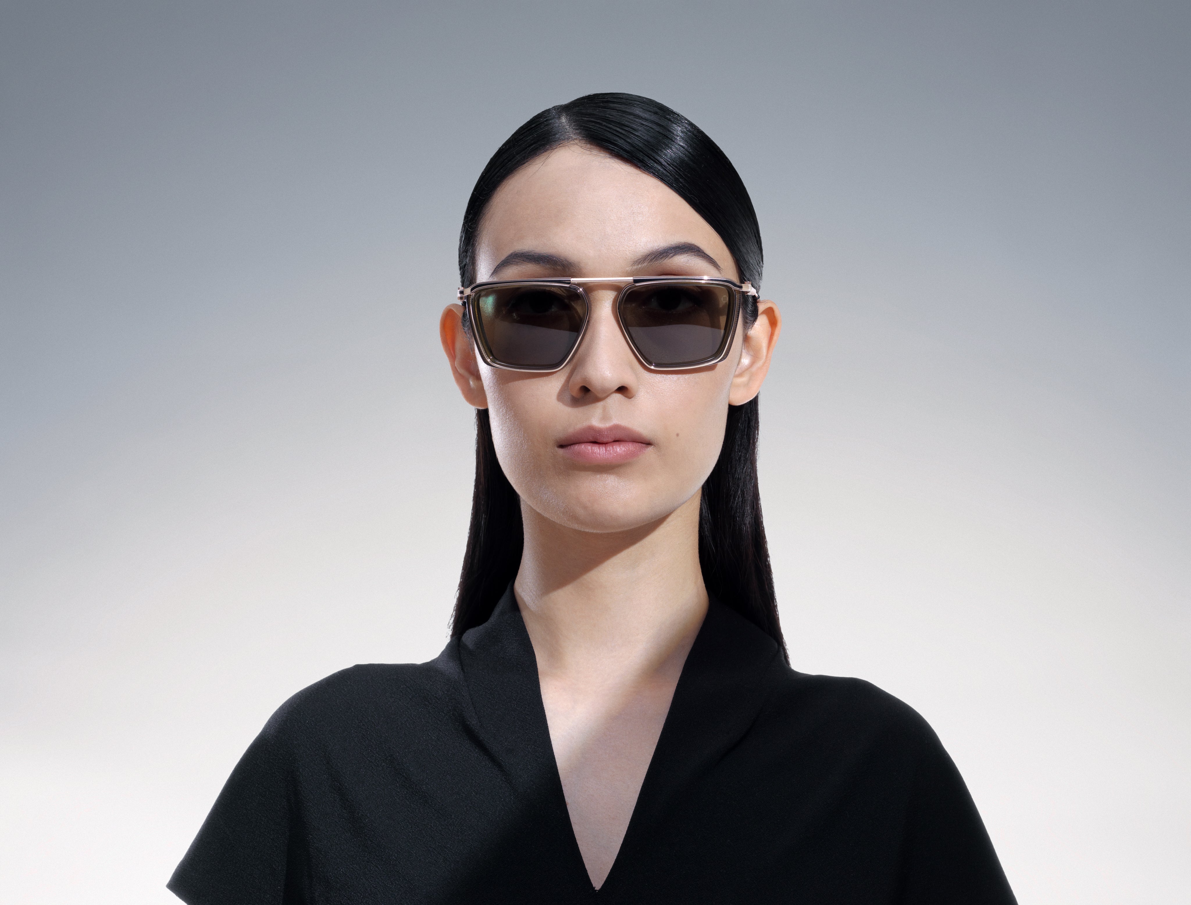 akoni ulysses sunglasses lifestyle front female